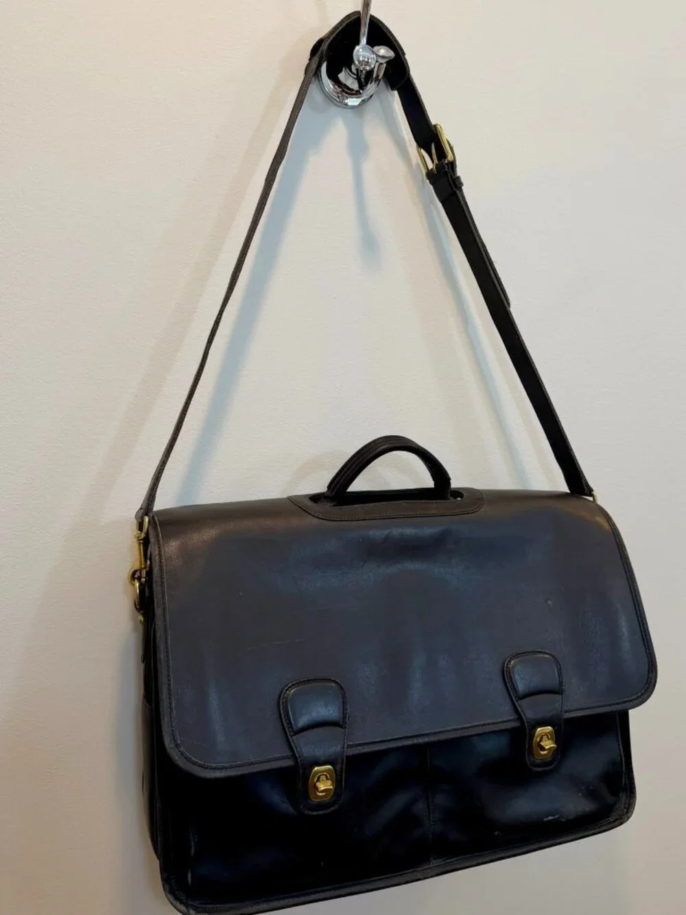 Vintage Coach FOS‑0532 Leather Attache Briefcase Black | Unisex | Shoulder Strap